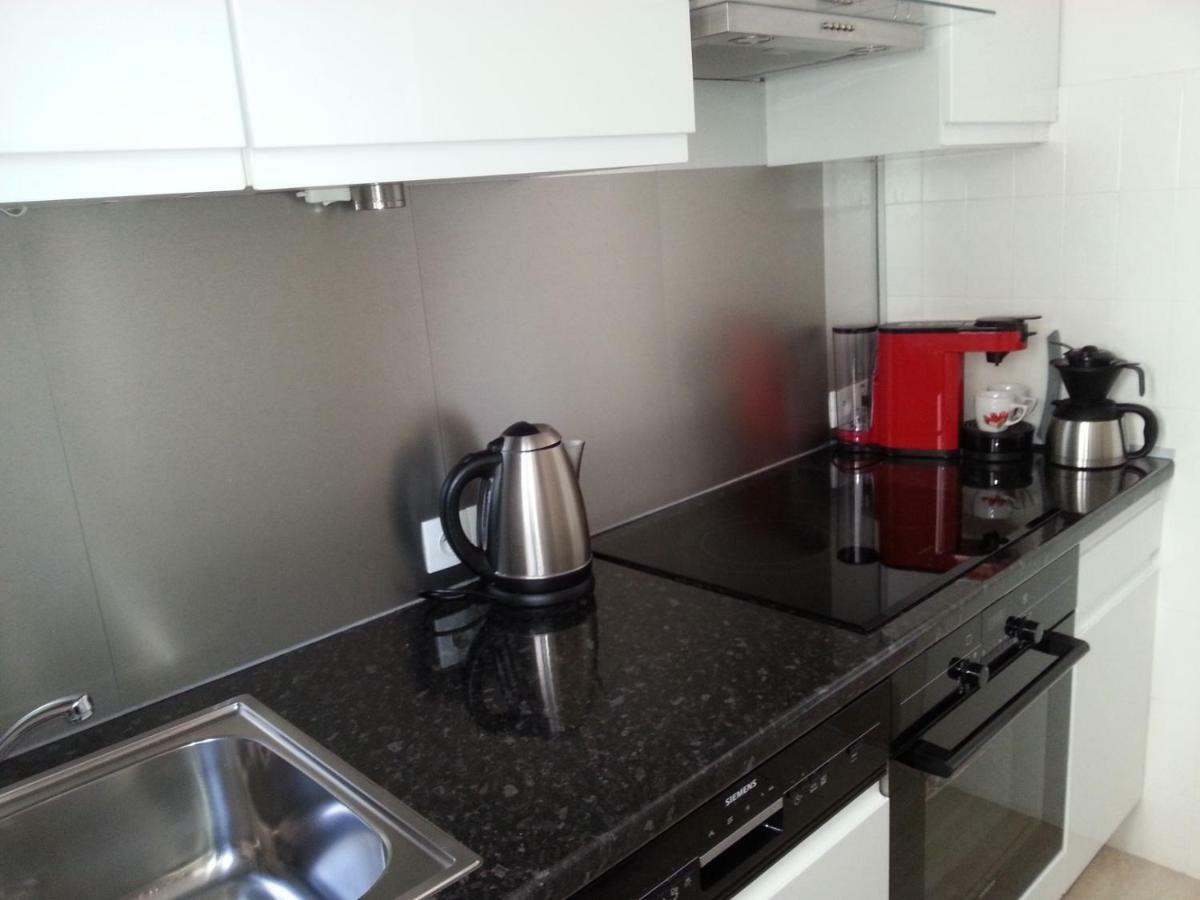 Sea Side Apartment Кан Екстериор снимка